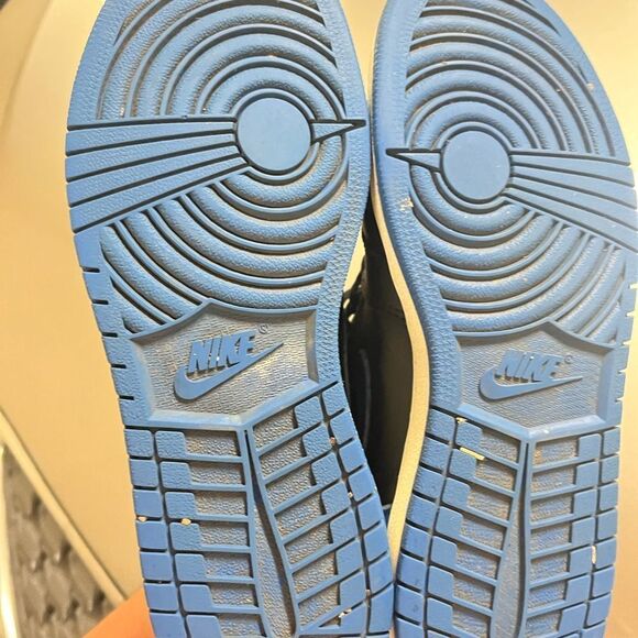 - Jordan 1 OG royal high - Picture 4 of 5